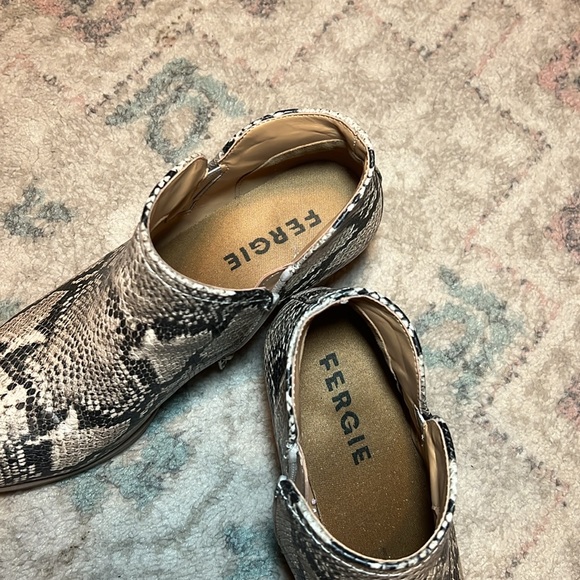 SOLD - Picture 4 of 7